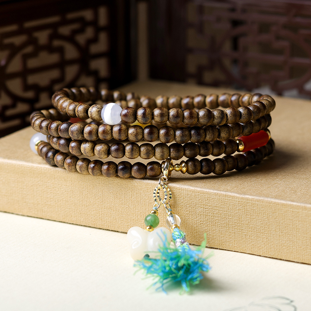 Beeswax Wrap - Bracelet multi-entrelacé en bois d'agar de